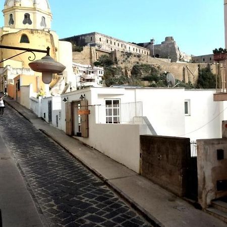 Апартаменты Casa Adriano Прочида Экстерьер фото